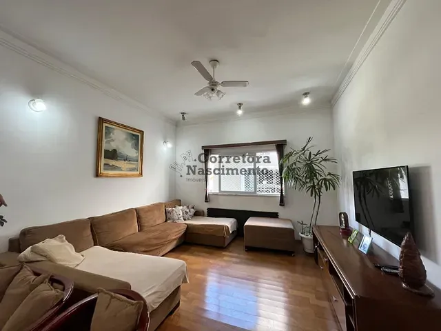 Casa com 937m² 4 quartos e 7 banheiros, à venda, no bairro Vila Zeze em Jacareí