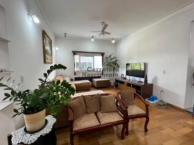 Casa com 937m² 4 quartos e 7 banheiros, à venda, no bairro Vila Zeze em Jacareí