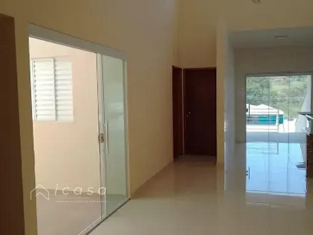Casa com 175m² 3 quartos e 2 banheiros, à venda, no bairro Portal dos Passaros em São José dos Campos