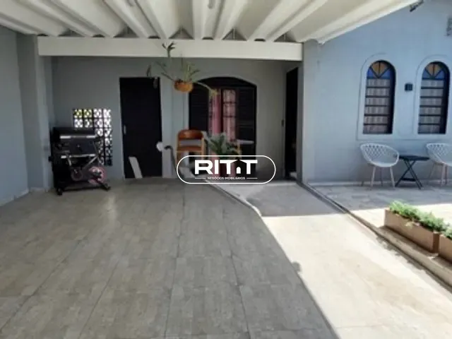 Casa com 270m² 3 quartos e 2 banheiros, à venda, no bairro Jardim García em Campinas