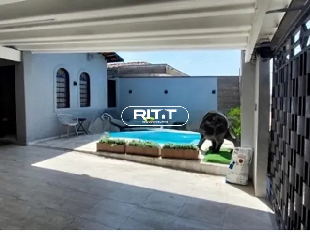Casa com 270m² 3 quartos e 2 banheiros, à venda, no bairro Jardim García em Campinas