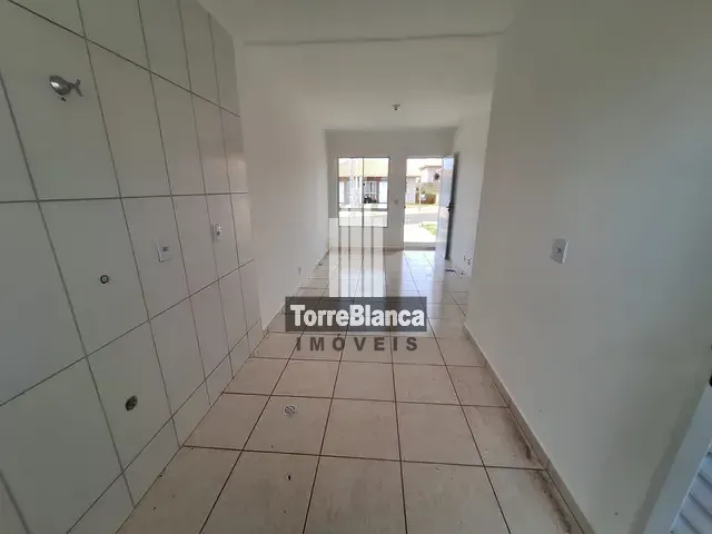 Casa com 45m² 2 quartos e 1 banheiro, à venda ou para alugar, no bairro Neves em Ponta Grossa