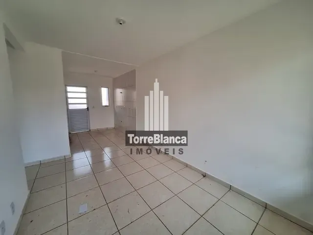 Casa com 45m² 2 quartos e 1 banheiro, à venda ou para alugar, no bairro Neves em Ponta Grossa