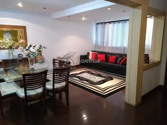 Casa com 600m² 5 quartos e 7 banheiros, à venda, no bairro Jardim Leocádia em Sorocaba