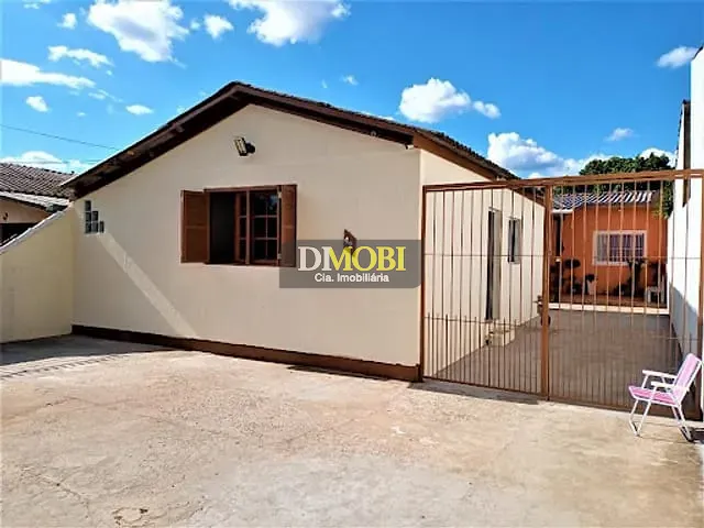 Casa com 300m² 2 quartos e 1 banheiro, à venda, no bairro COHAB A em Gravataí