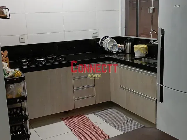 Casa com 181m² 3 quartos e 2 banheiros, à venda, no bairro Parque das Oliveiras em Ribeirão Preto