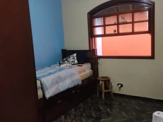 Casa com 250m² 2 quartos e 1 banheiro, à venda, no bairro Cidade Jardim em Jacareí