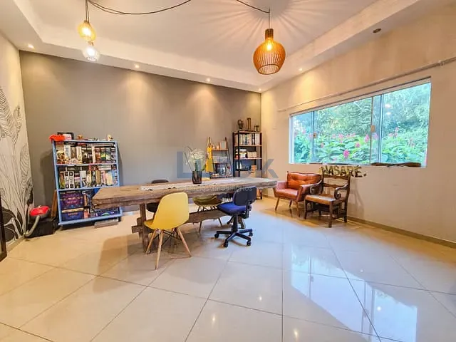 Casa com 543m² 2 quartos e 1 banheiro, à venda, no bairro Parque dos Cocais em Valinhos