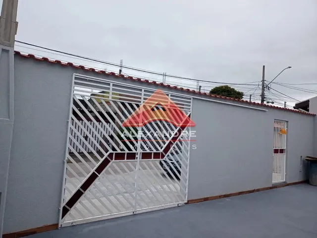Casa com 187m² 3 quartos e 1 banheiro, à venda, no bairro Jardim Santa Rosa em São José Dos Campos