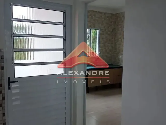 Casa com 187m² 3 quartos e 1 banheiro, à venda, no bairro Jardim Santa Rosa em São José Dos Campos