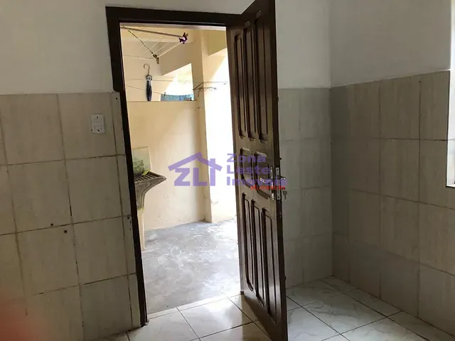 Casa 1 quarto e 1 banheiro, para alugar, no bairro Parque Maria Luiza em São Paulo