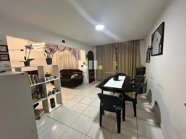 Casa 2 quartos e 1 banheiro, à venda, no bairro Vila Carlota em Sumaré
