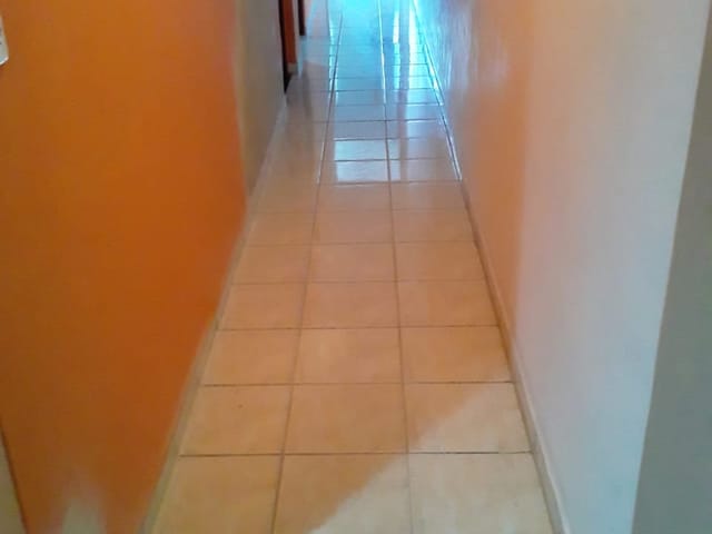 Casa com 150m² 2 quartos e 1 banheiro, à venda, no bairro Comercial e Residencial Jardim Mariana em Pindamonhangaba