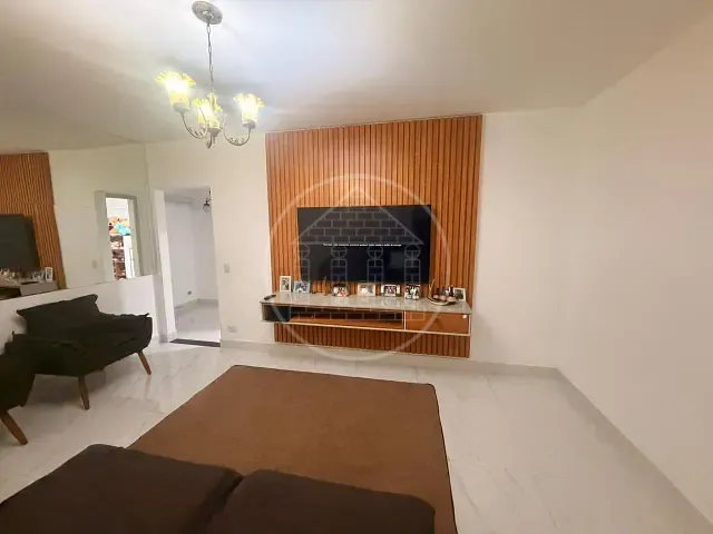 Casa com 250m² 3 quartos e 1 banheiro, à venda, no bairro Jardim Cruzeiro em São Paulo