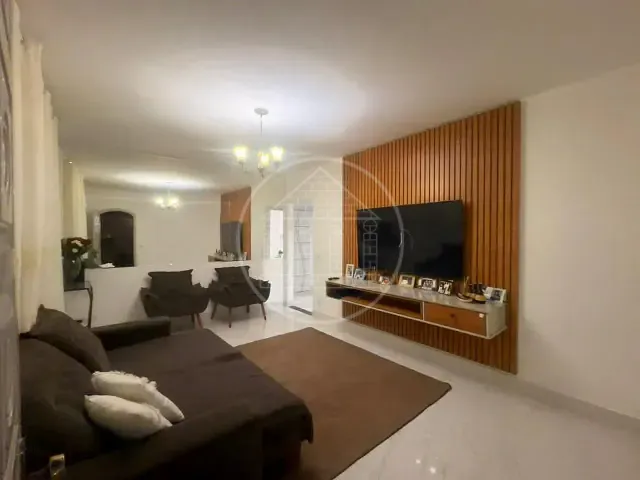 Casa com 250m² 3 quartos e 1 banheiro, à venda, no bairro Jardim Cruzeiro em São Paulo