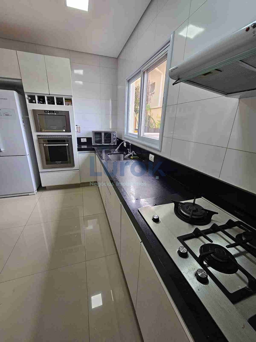 Casa, 3 quartos, 256 m² - Foto 7