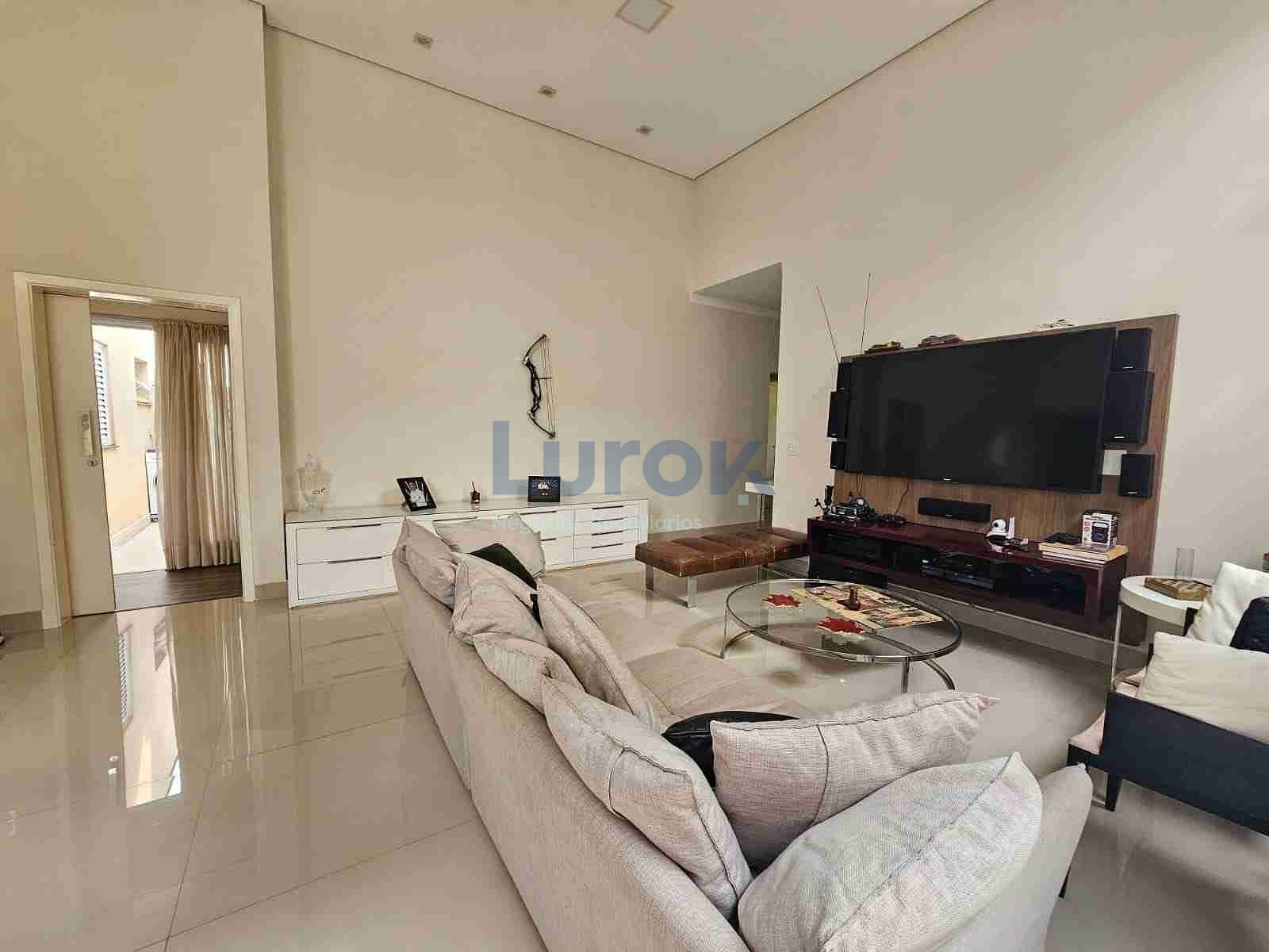 Casa, 3 quartos, 256 m² - Foto 37