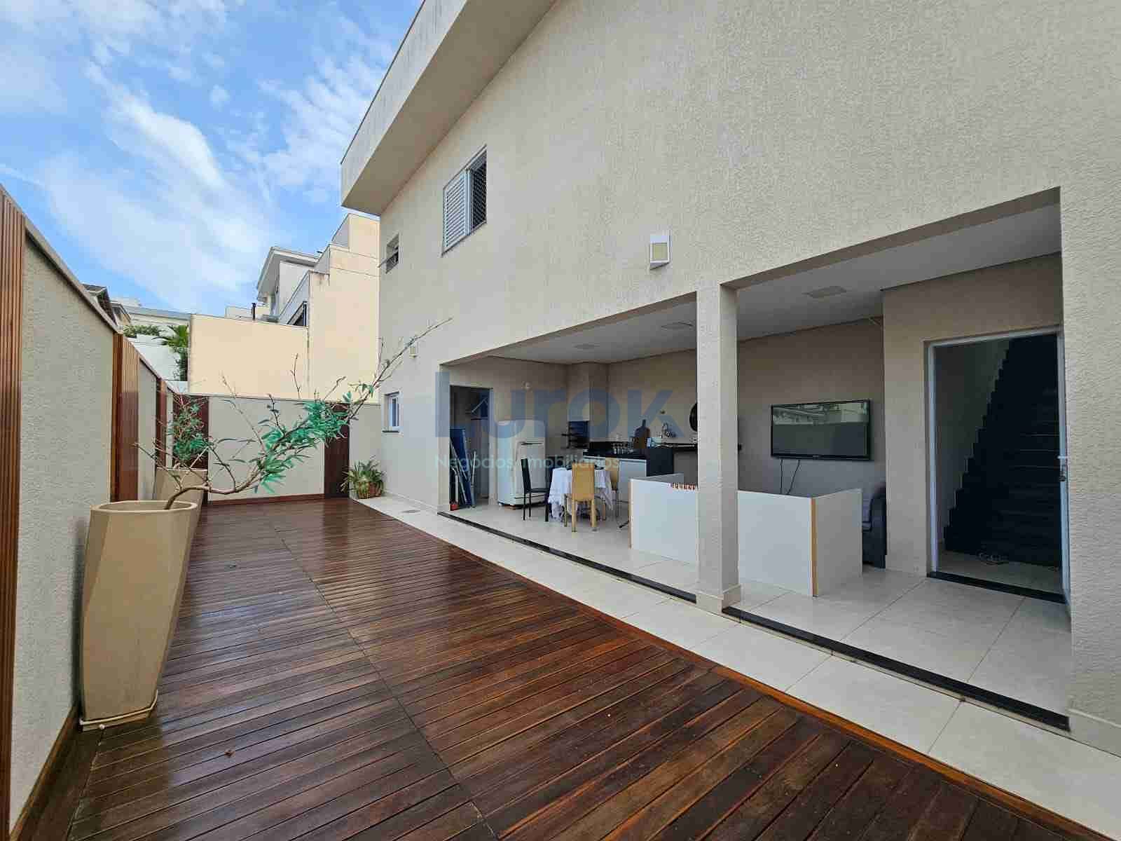 Casa, 3 quartos, 256 m² - Foto 33
