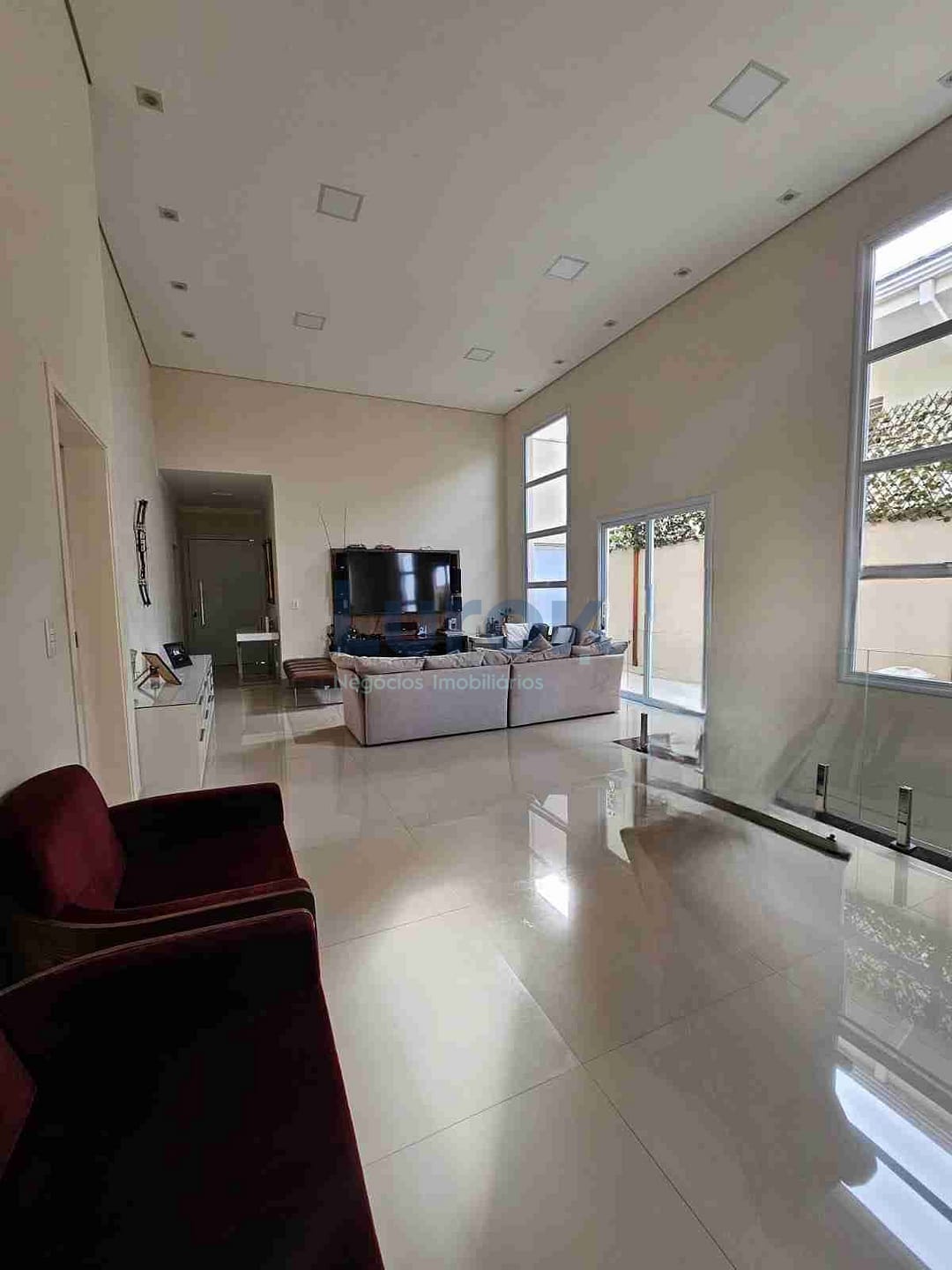 Casa, 3 quartos, 256 m² - Foto 3