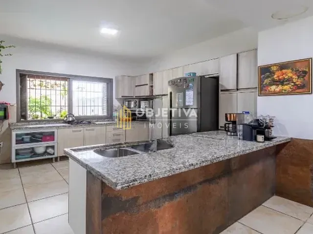 Casa 5 quartos e 3 banheiros, à venda, no bairro Morro Santana em Porto Alegre