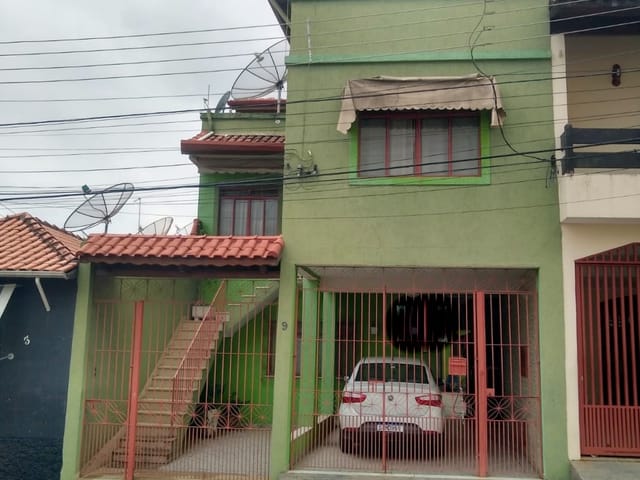 Casa com 240m² 4 quartos e 2 banheiros, à venda, no bairro Santa Rita em Aparecida