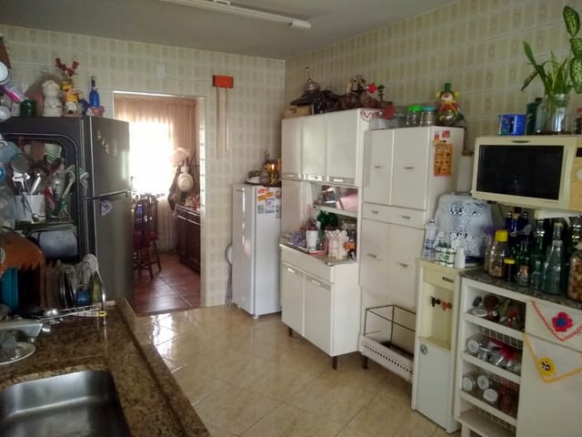 Casa com 240m² 4 quartos e 2 banheiros, à venda, no bairro Santa Rita em Aparecida