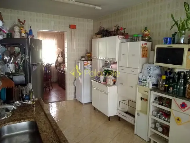 Casa com 240m² 4 quartos e 2 banheiros, à venda, no bairro Santa Rita em Aparecida