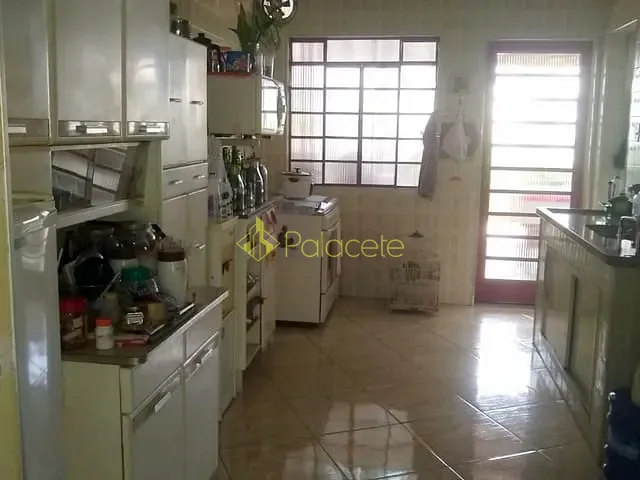 Casa com 240m² 4 quartos e 2 banheiros, à venda, no bairro Santa Rita em Aparecida