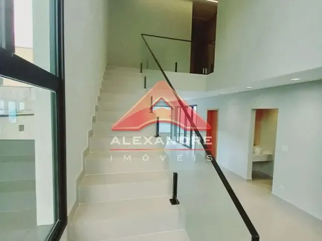Casa com 250m² 4 quartos e 2 banheiros, à venda, no bairro Malibu em Caçapava