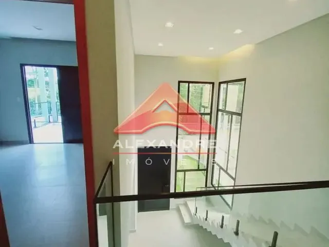 Casa com 250m² 4 quartos e 2 banheiros, à venda, no bairro Malibu em Caçapava