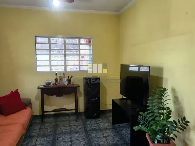 Casa 2 quartos e 1 banheiro, à venda, no bairro Parque Manoel de Vasconcelos em Sumaré