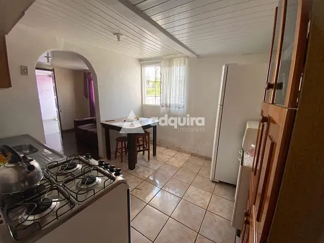 Casa 2 quartos e 2 banheiros, à venda, no bairro Neves em Ponta Grossa
