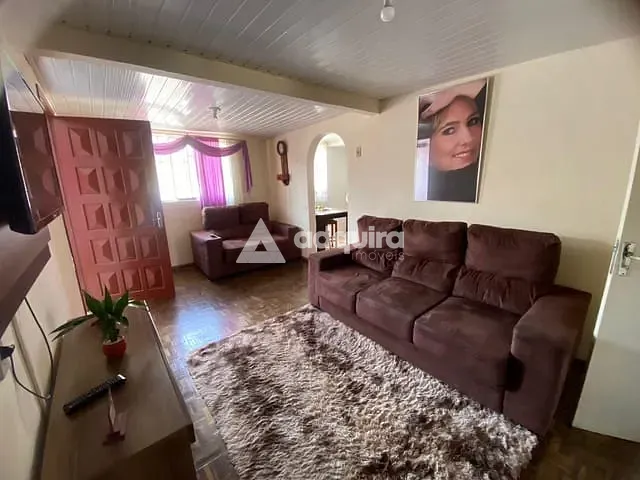 Casa 2 quartos e 2 banheiros, à venda, no bairro Neves em Ponta Grossa