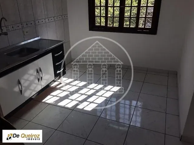 Casa com 425m² 3 quartos e 3 banheiros, à venda, no bairro Jardim Maria Amália em São Paulo