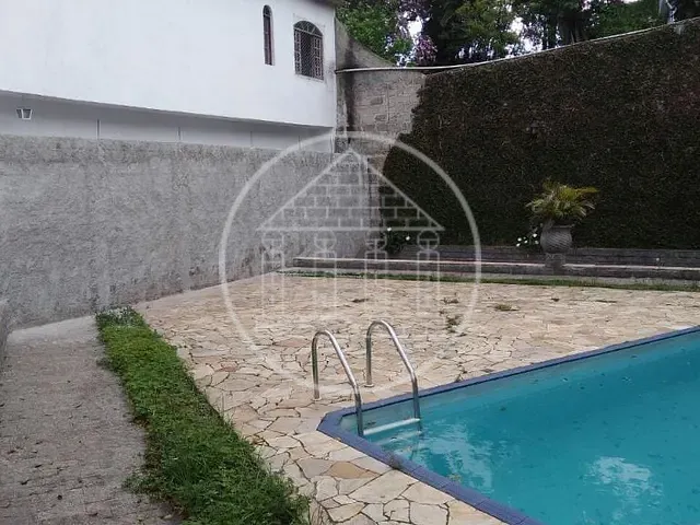 Casa com 425m² 3 quartos e 3 banheiros, à venda, no bairro Jardim Maria Amália em São Paulo