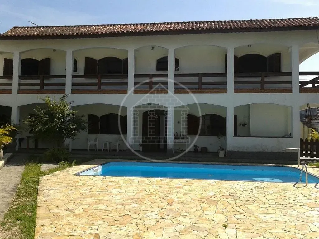 Casa, 3 quartos, 200 m² - Foto 1