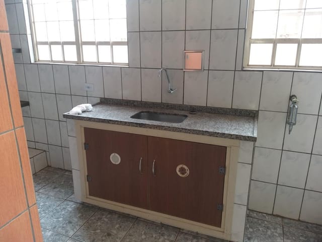 Foto do Casa - Casa com 1 dormitório para alugar, 10 m² por R$ 600,00/mês - Nossa Senhora da Abadia - Uberaba/MG | ZUCATO IMOBILIARIA LTDA