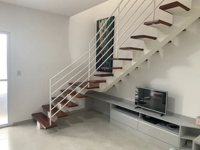 Casa 2 quartos e 2 banheiros, à venda, no bairro Monte Belo em Taubaté