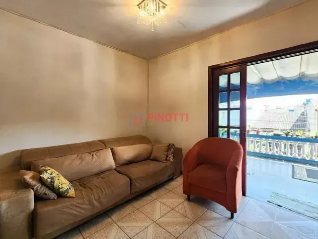 Casa 4 quartos e 3 banheiros, à venda, no bairro Vila Netuno em São Bernardo do Campo