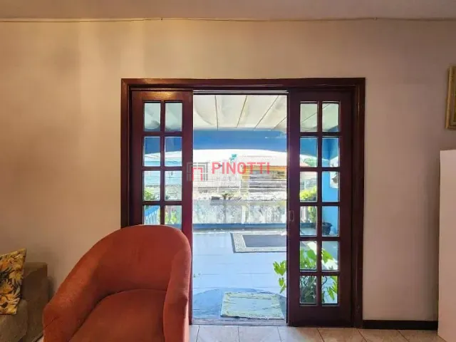 Casa 4 quartos e 3 banheiros, à venda, no bairro Vila Netuno em São Bernardo do Campo