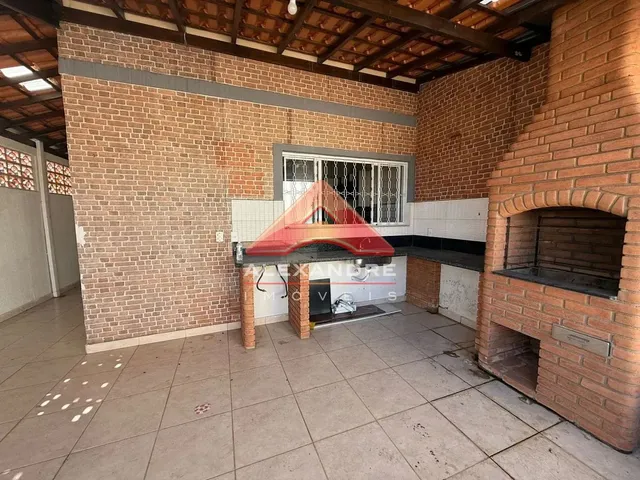Casa com 156m² 3 quartos e 2 banheiros, à venda, no bairro Jardim Santa Luzia em São José Dos Campos