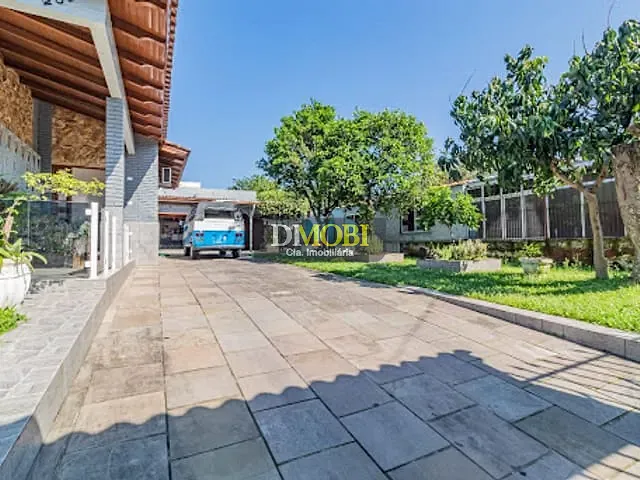 Casa com 600m² 4 quartos e 3 banheiros, à venda, no bairro São Jerônimo em Gravataí