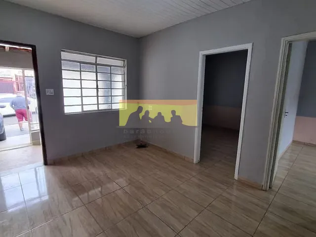 Casa com 110m² 3 quartos e 1 banheiro, para alugar, no bairro Jardim Guanabara em Campinas
