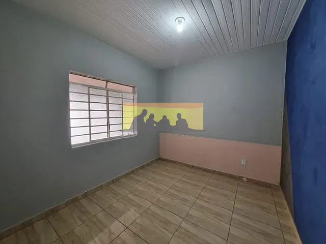Casa com 110m² 3 quartos e 1 banheiro, para alugar, no bairro Jardim Guanabara em Campinas
