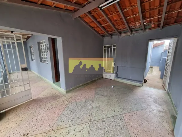 Casa com 110m² 3 quartos e 1 banheiro, para alugar, no bairro Jardim Guanabara em Campinas