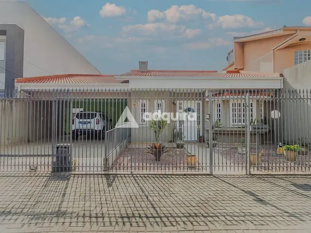Casa com 377m² 3 quartos e 4 banheiros, à venda, no bairro Jardim Carvalho em Ponta Grossa