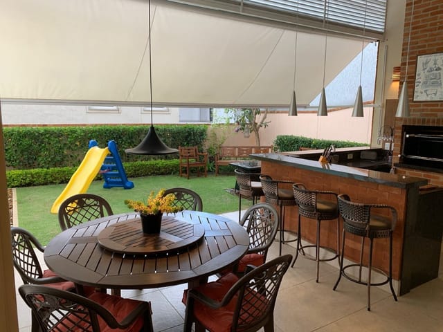 Casa com 420m² 4 quartos e 5 banheiros, à venda, no bairro Cidade Tamboré em Santana de Parnaíba