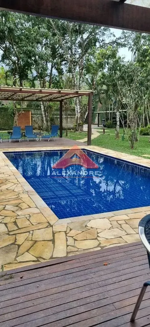 Casa, 4 quartos, 250 m² - Foto 1