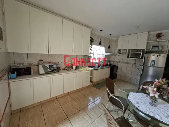 Casa com 203m² 3 quartos e 2 banheiros, à venda, no bairro Vila Albertina em Ribeirão Preto