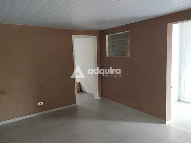 Casa com 510m² 3 quartos e 1 banheiro, à venda, no bairro Olarias em Ponta Grossa